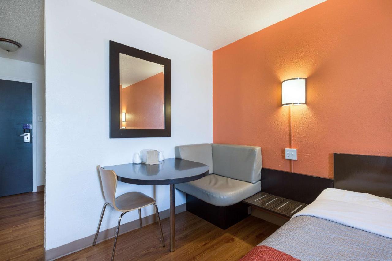 Motel 6-Lincoln, Il Extérieur photo