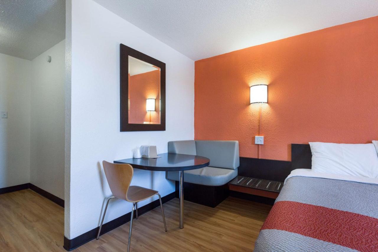 Motel 6-Lincoln, Il Extérieur photo